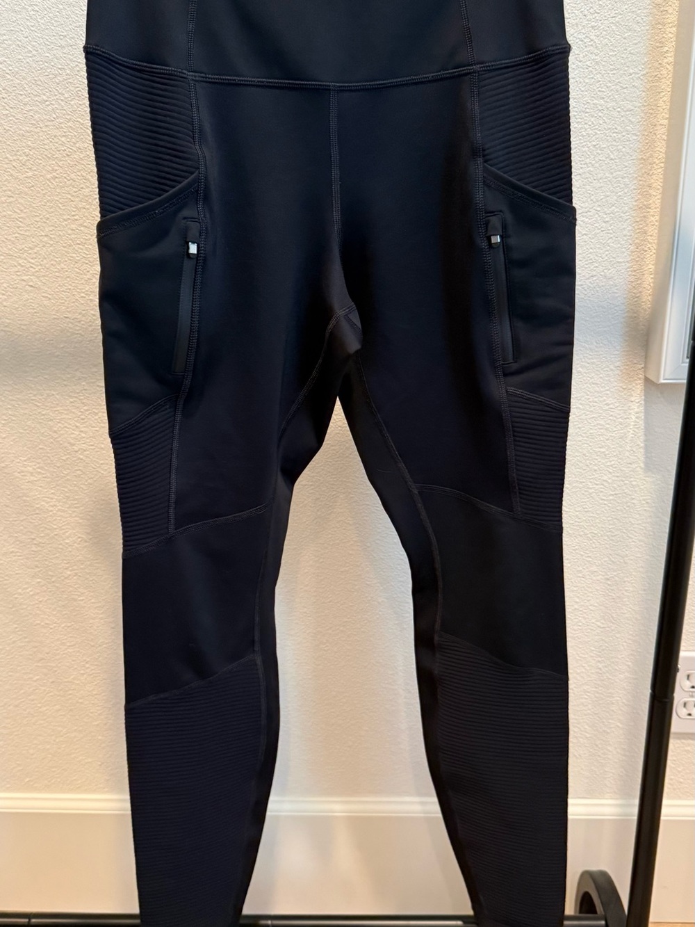 Athleta Black Ribbed Panel Joggers with Zip Pockets